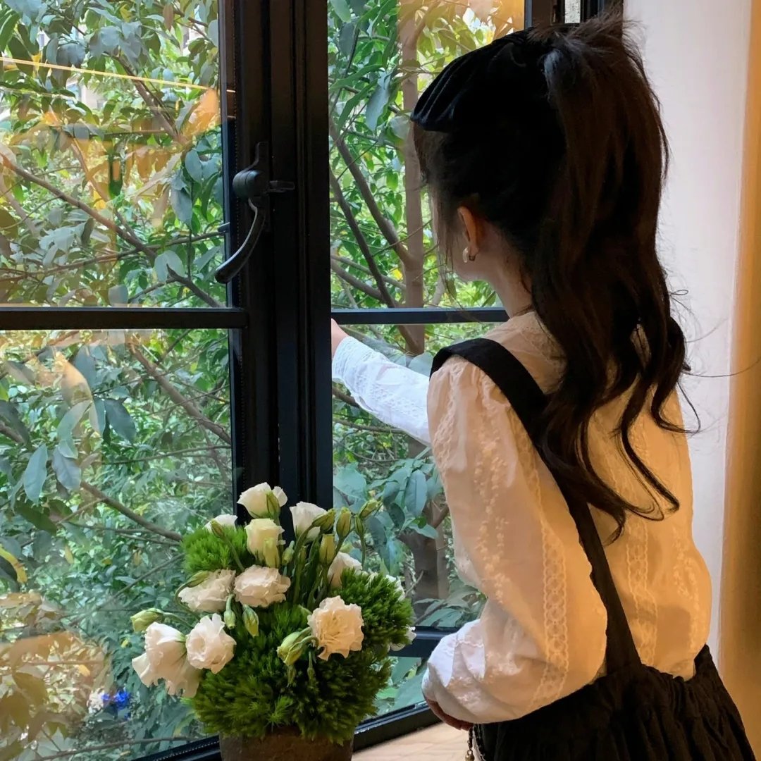 不好,那个恋爱脑黑化了